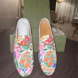 Gucci brand new leather /floral loafers size 38+